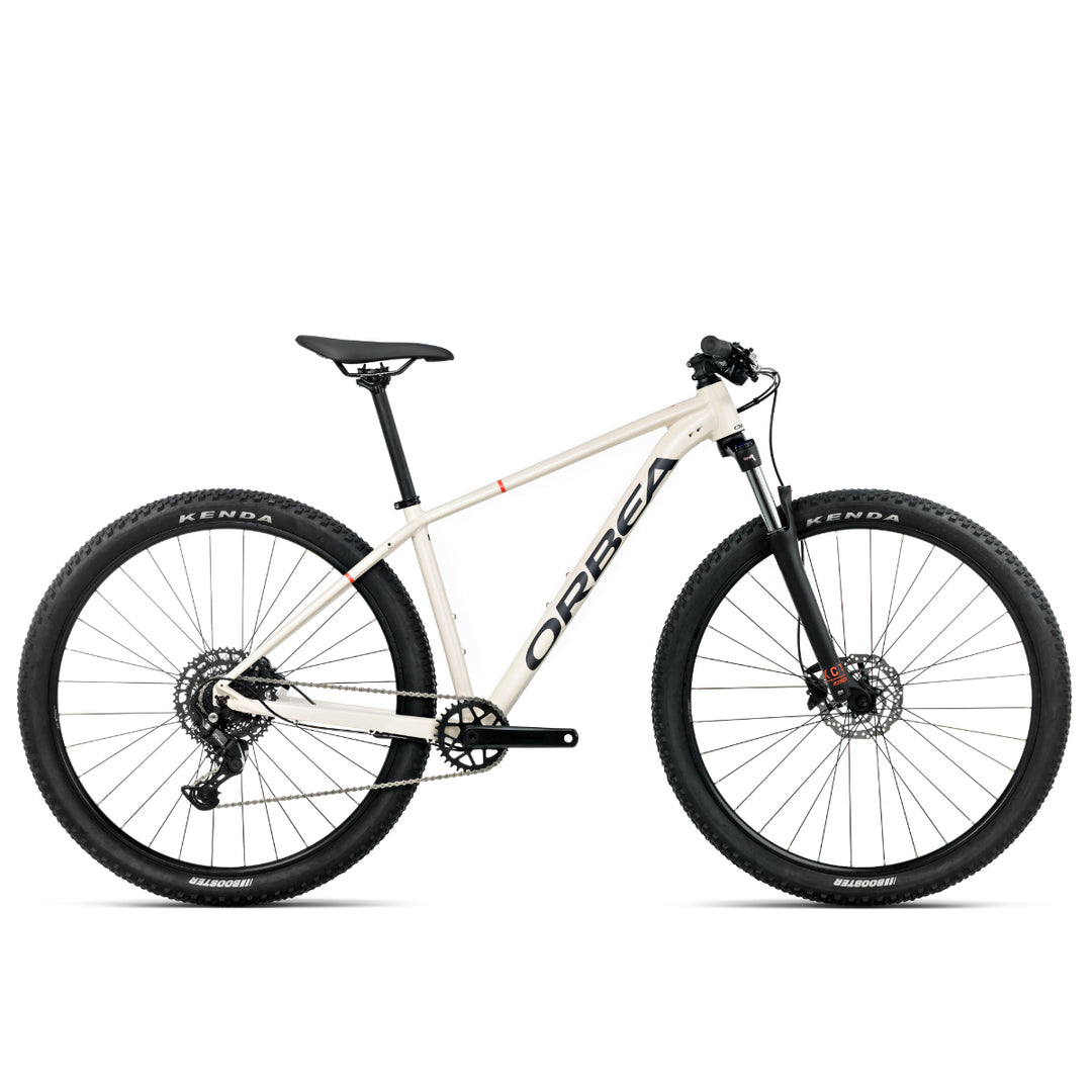 ORBEA_ONNA_27_40_white_2026